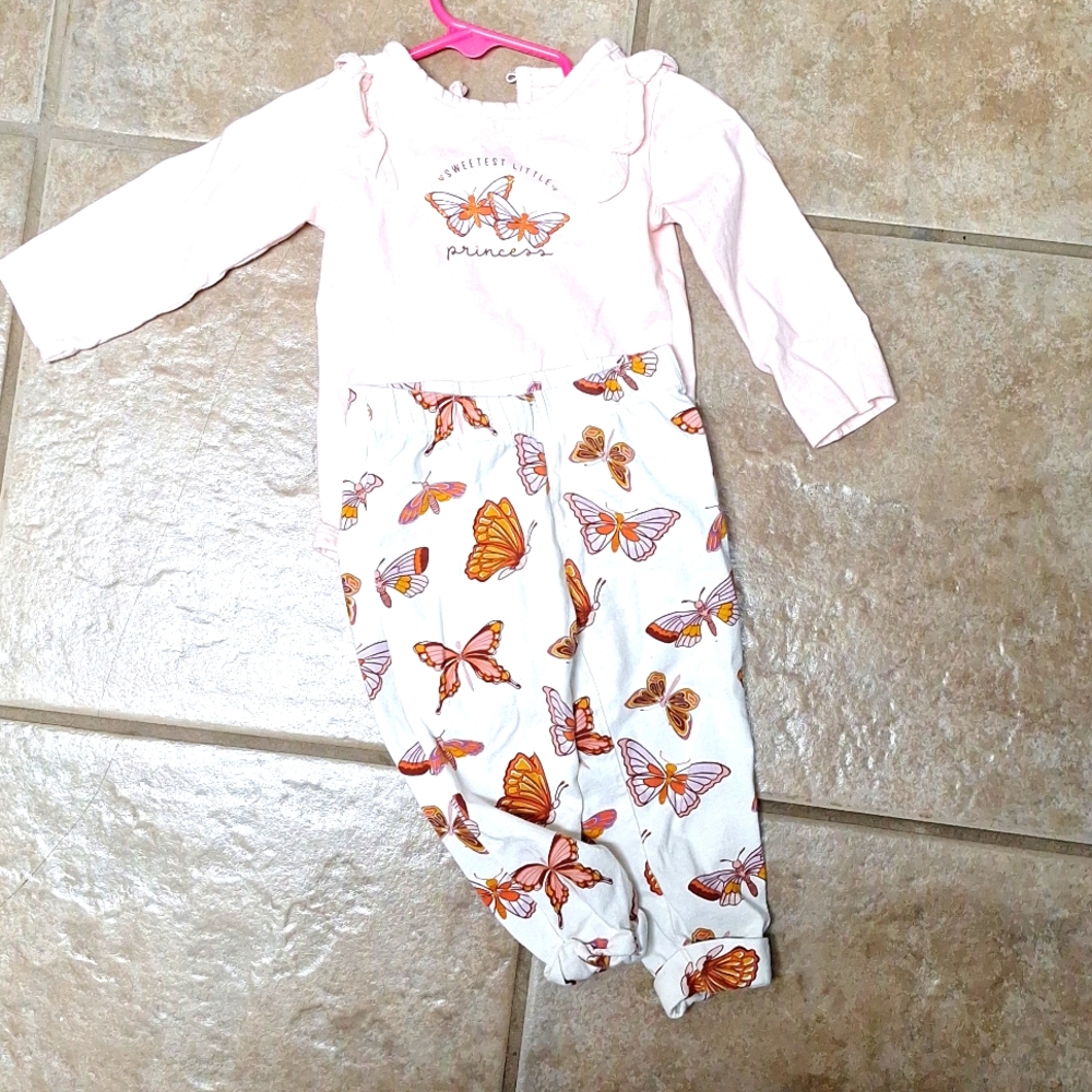 Onsie and pants set 12 months only been worn once.